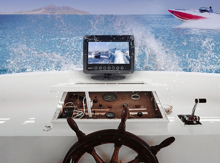 vanntett skjerm på yachtbåt
